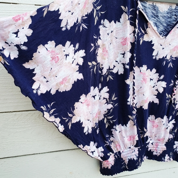 3/$22 Express Blue/Pink Floral Batwing Blouse - Picture 6 of 8
